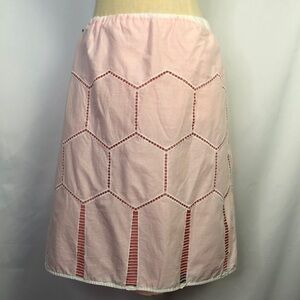 Madison Woman Skirt White Eyelet Coral Lining Honeycomb Pattern Size M